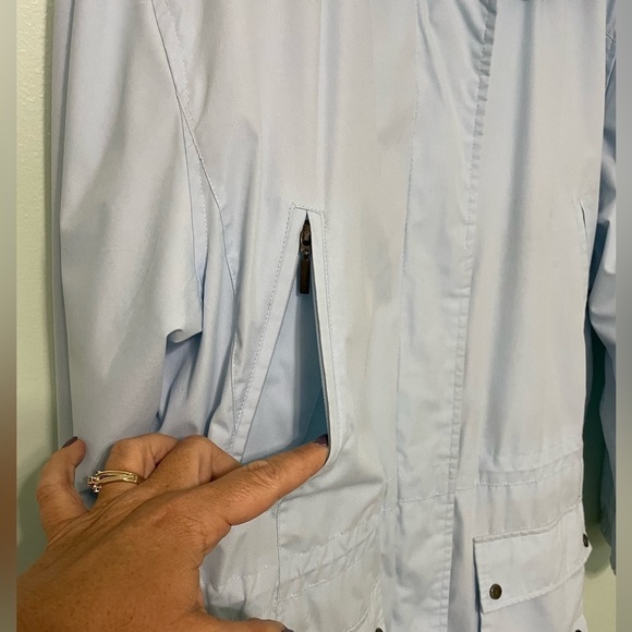 Ladies Pacific Trail lightweight jacket size M with hood great condition - Picture 7 of 8